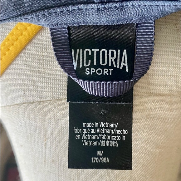 239 Victoria's Secret Windbreaker Gray high low Medium LAST CHANCE - Picture 7 of 14